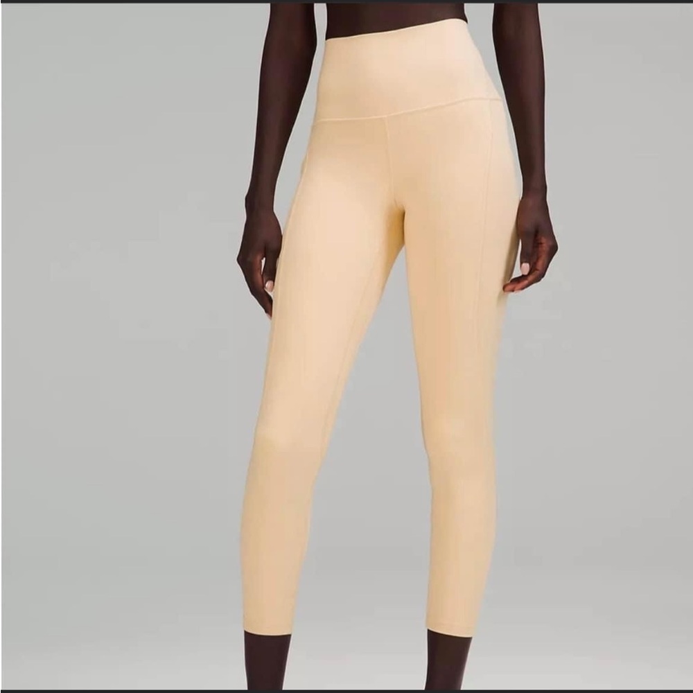 New Lululemon Align HR 25" in Prosecco